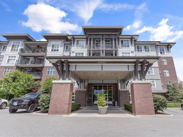 413-45645 Knight Road, Chilliwack, BC, V2R 0B1