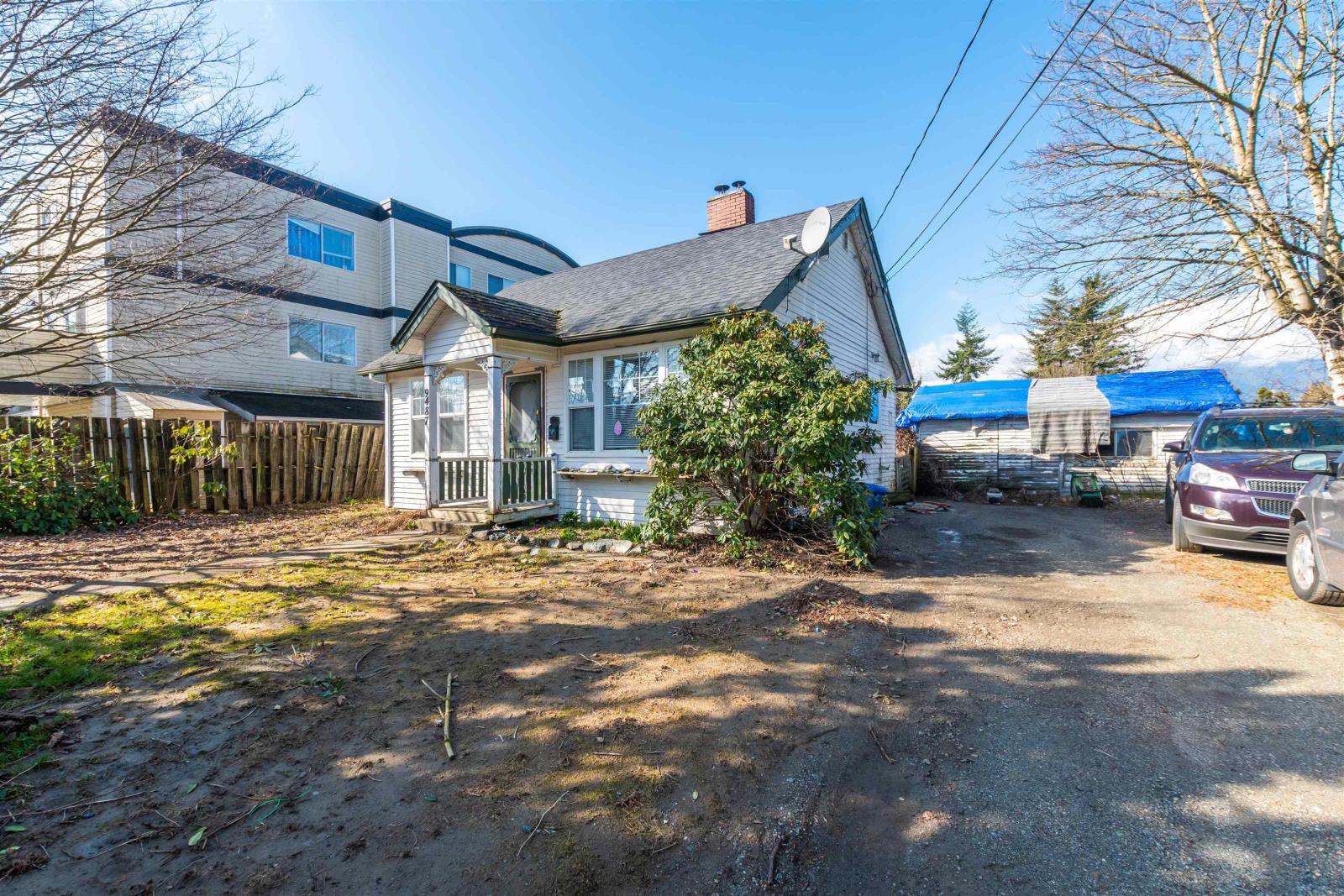 9487 College Street, Chilliwack, BC, V2P 4L9