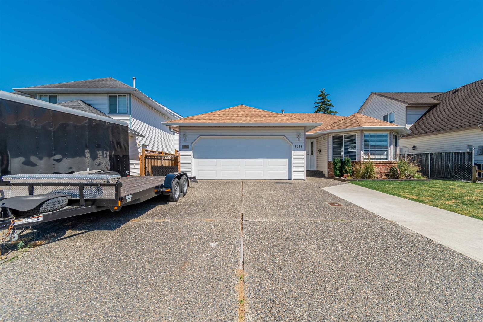 5758 Gillian Place, Chilliwack, BC, V2R 3H7