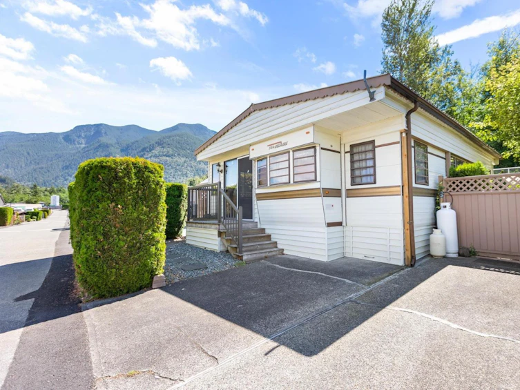 22-1436 Frost Road, Columbia Valley, BC, V2R 4X8
