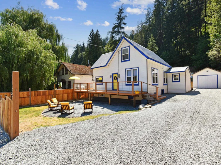 48801 NORTH North Bend Crescent, Hope, BC, V0K 1C1