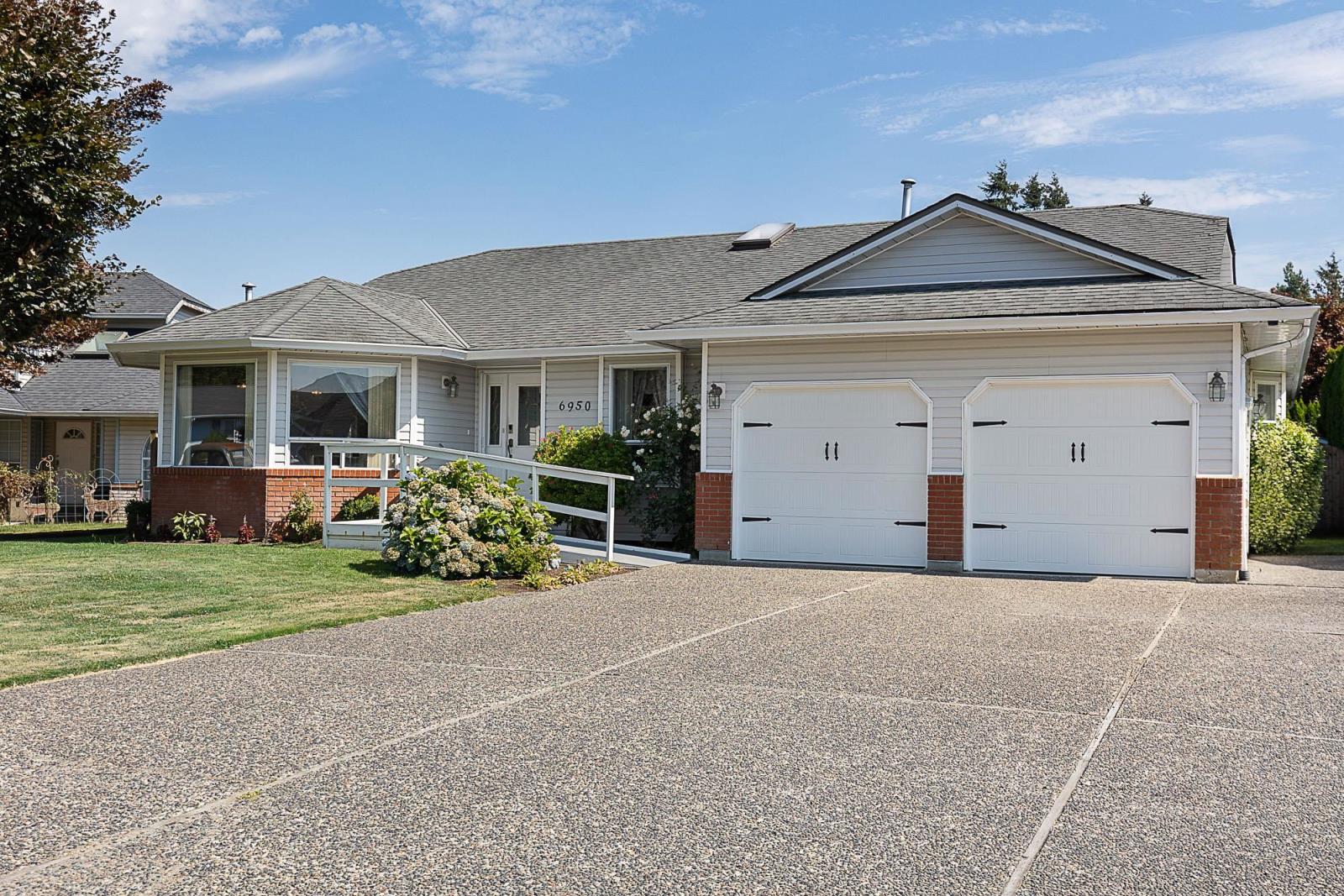 6950 Coach Lamp Drive, Chilliwack, BC, V2R 2X6