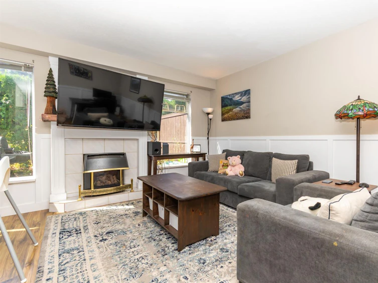 8-5536 Vedder Road, Chilliwack, BC, V2R 3X5