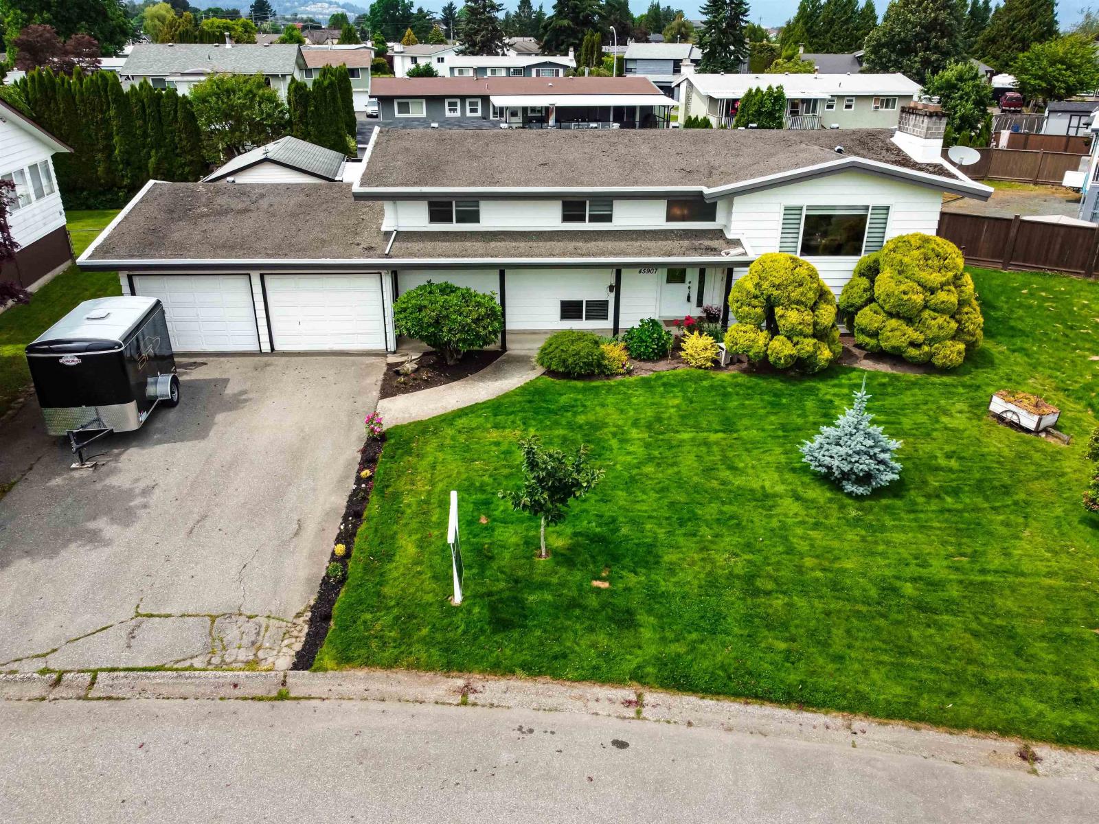 45907 Lake Drive, Chilliwack, BC, V2R 3T3