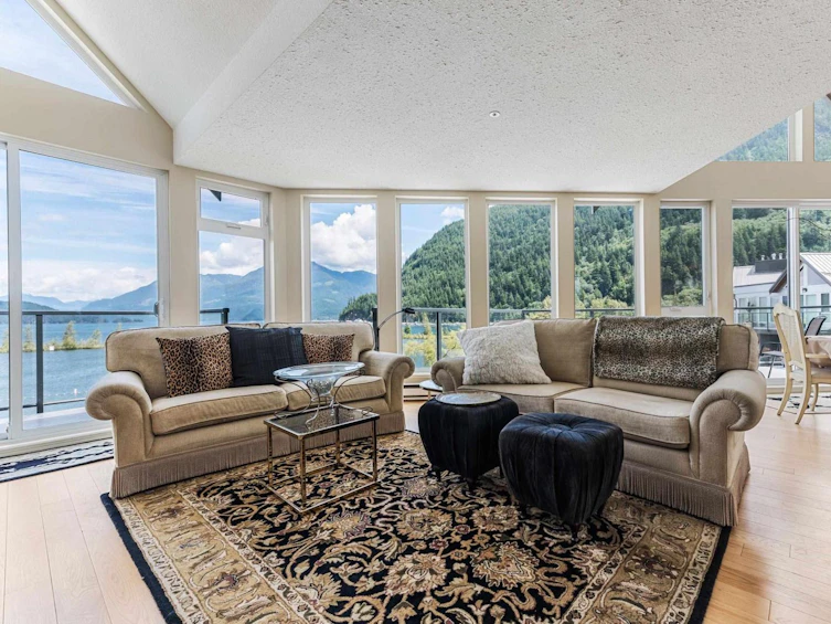 411-378 Esplanade Avenue, Harrison Hot Springs, BC, V0M 1A3