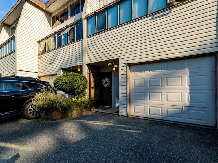 4-9446 Hazel Street, Chilliwack, BC, V2P 5N1