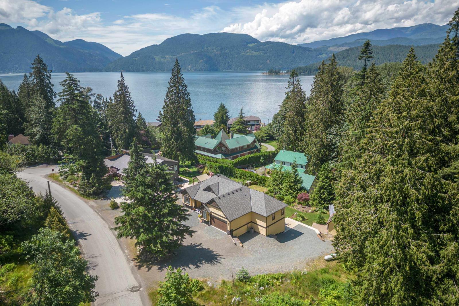 7552 Hicks Lake Road, Harrison Hot Springs, BC, V0M 1A0