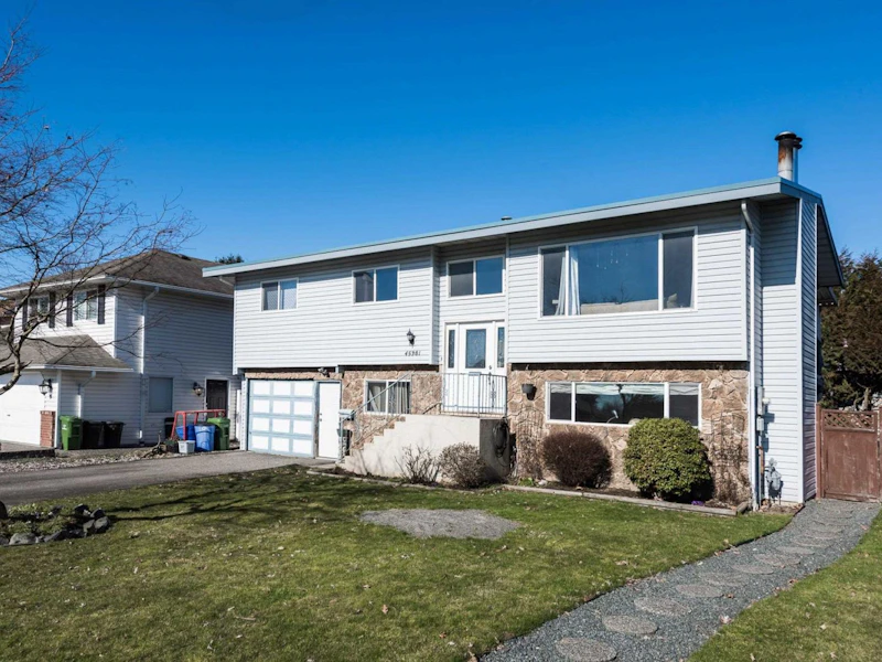 45381 Labelle Avenue, Chilliwack BC V2P 6Z3