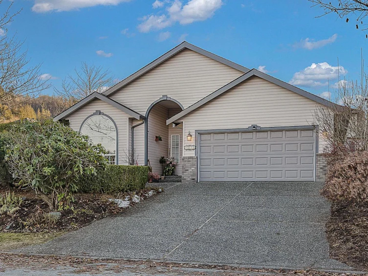 5451 Cedarcreek Drive, Chilliwack, BC, V2R 5K4