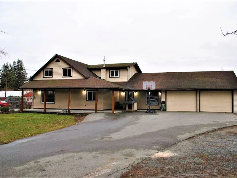 4271 Eckert Street, Chilliwack BC V2R 5J5