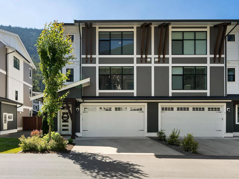 6 - 386 Pine Avenue, Harrison Hot Springs BC