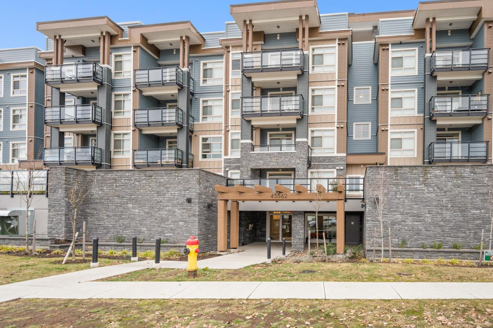 208-45562 Airport Road, Chilliwack, BC, V2P 0J8
