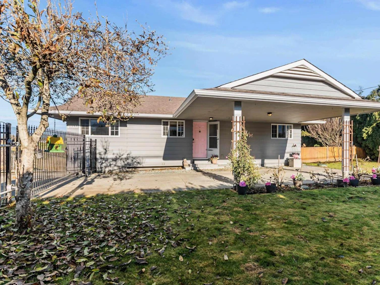 49331 Yale Road, Chilliwack, BC, V4Z 0B2