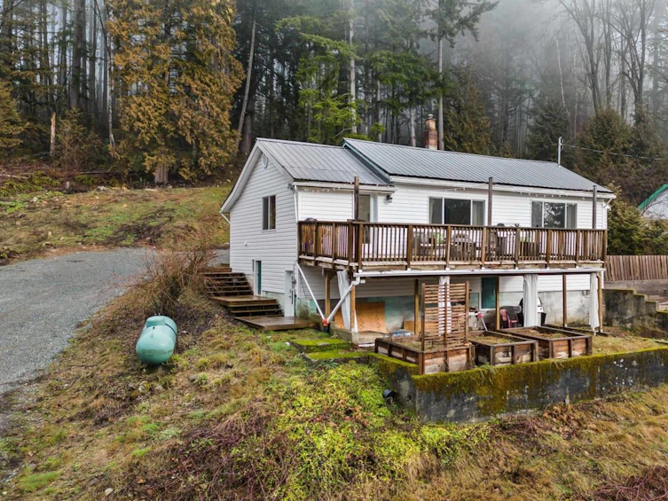 2375 Lougheed Highway, Port Coquitlam, BC, V0M 1A1