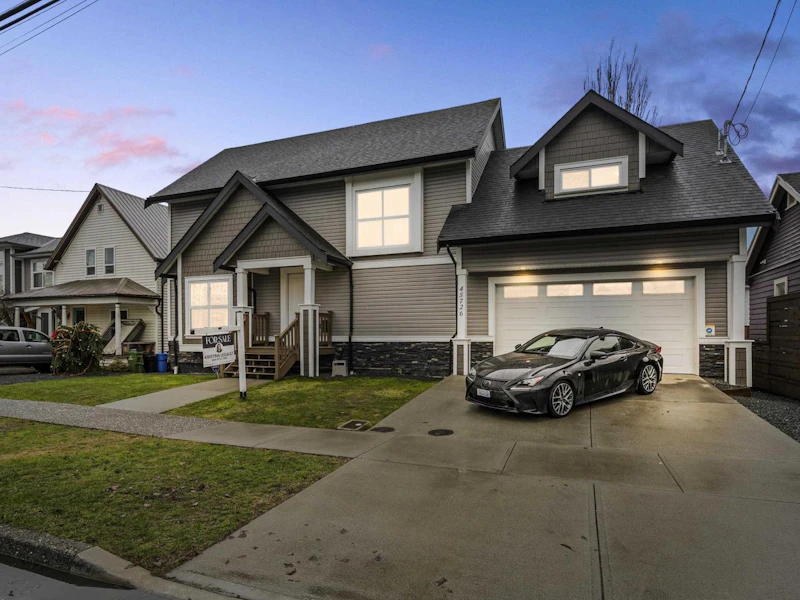 45726 Reece Avenue, Chilliwack BC V2P 2Z7