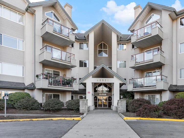 108-45520 Knight Road, Chilliwack, BC, V2R 3Z2