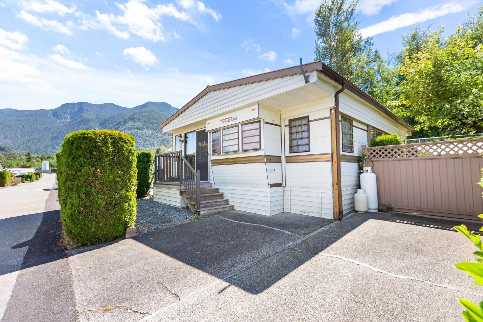22-1436 Frost Road, Columbia Valley, BC, V2R 4X8
