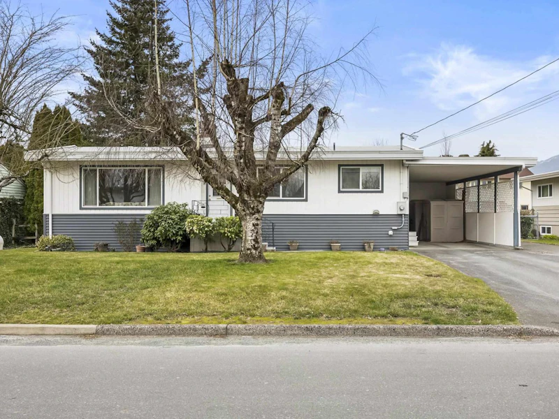 9075 Sunset Drive, Chilliwack BC V2P 3X8