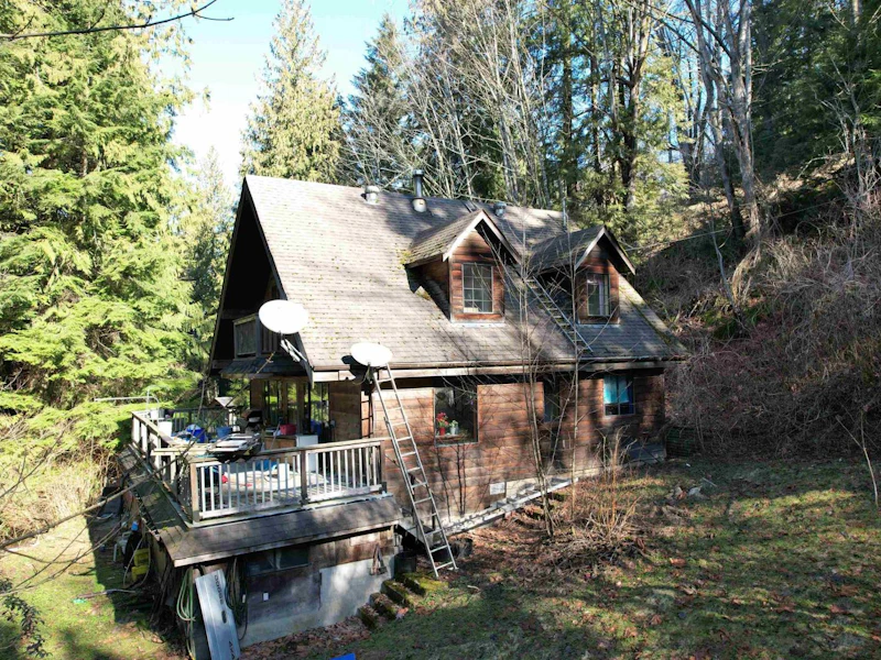 6075 Ryder Lake Road, Chilliwack BC V2R 4S6