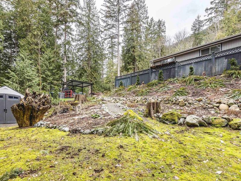 66626 Johnson Road, Hope BC V0X 1L1