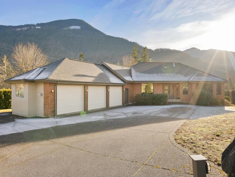 4320 Estate Drive, Chilliwack, BC, V2R 3B4