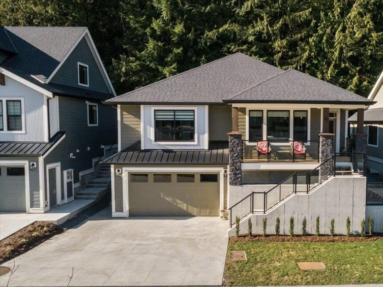 82-1880 Columbia Valley Road, Cultus Lake, BC, V2R 4W6