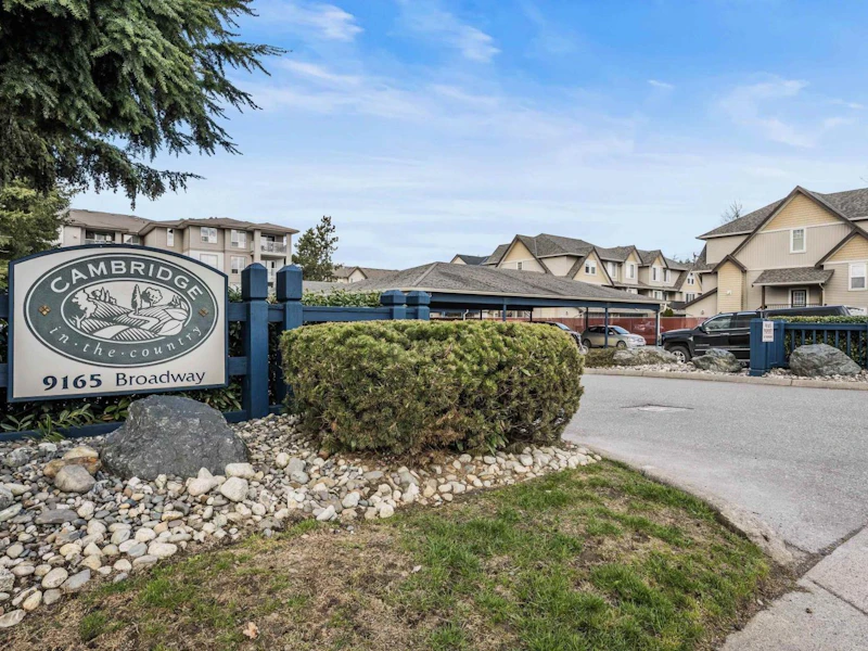 208 - 9165 Broadway Road, Chilliwack BC V2P 7Z8