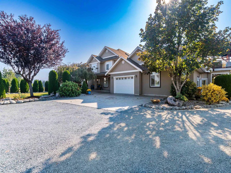 43026 SOUTH South Sumas Road, Chilliwack, BC, V2R 4L7