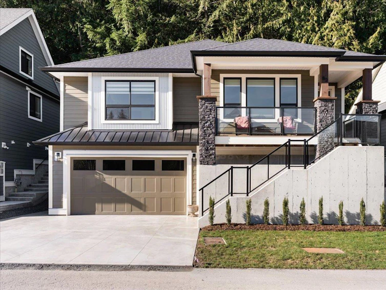 82-1880 Columbia Valley Road, Cultus Lake, BC, V2R 4W6