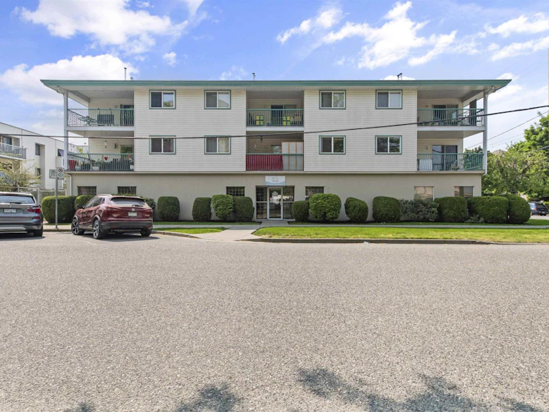 201 - 9006 Edward Street, Chilliwack BC V2P 4E1