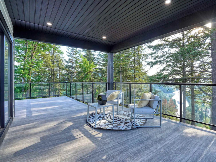 46068 Crestview Drive, Chilliwack, BC, V2R 6G4