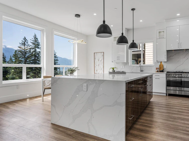 46164 Crestview Drive, Chilliwack, BC, V2R 6G4