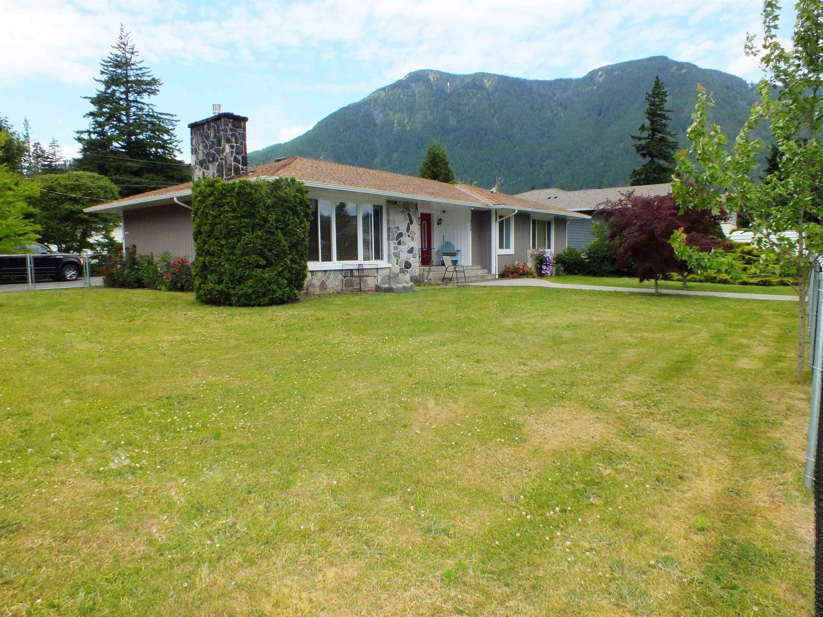 538 3rd Avenue, Hope, BC, V0X 1L0