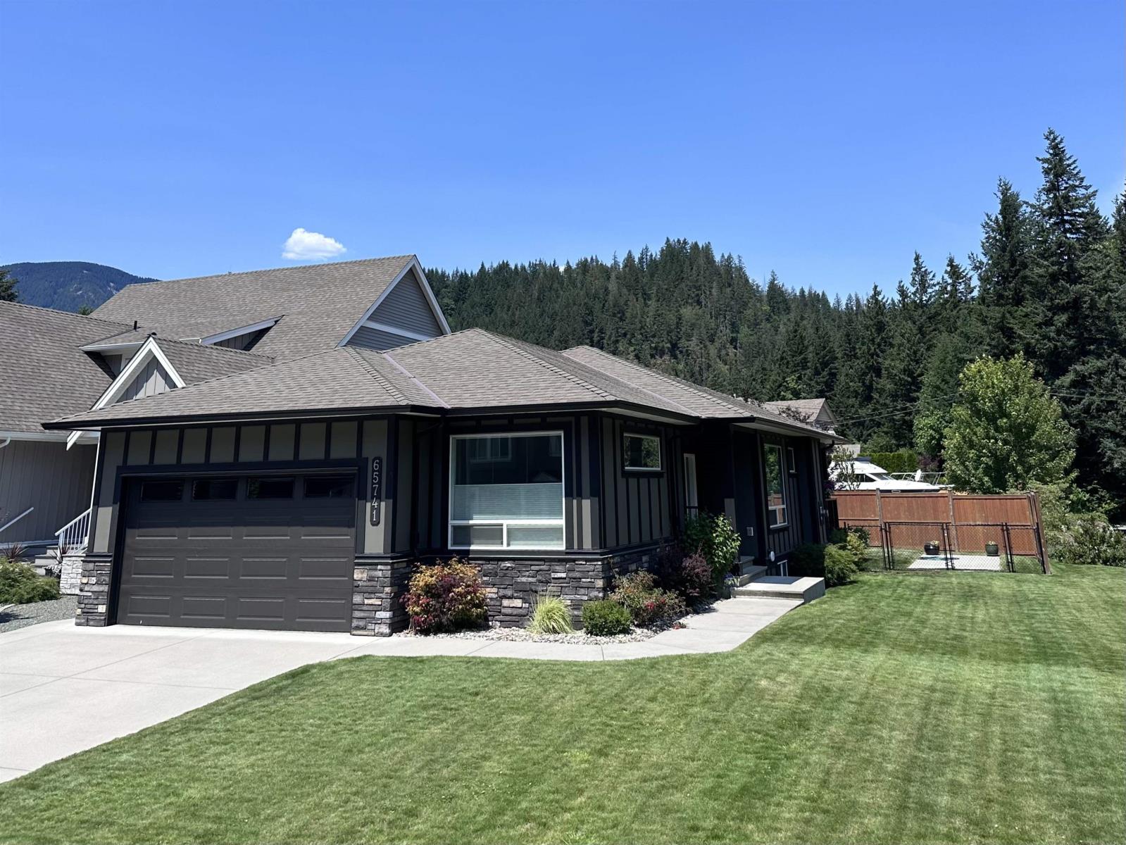 65741 Valley View Place, Hope, BC, V0X 1L1