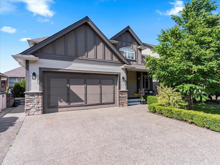 44545 Bayshore Avenue, Chilliwack, BC, V2R 0A6