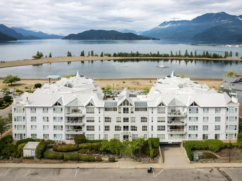 404 - 328 Esplanade Avenue, Harrison Hot Springs BC V0M 1A3