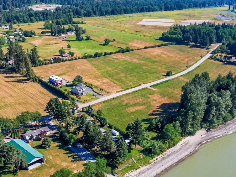 58830 St Elmo Road, Hope, BC, V0X 1L2