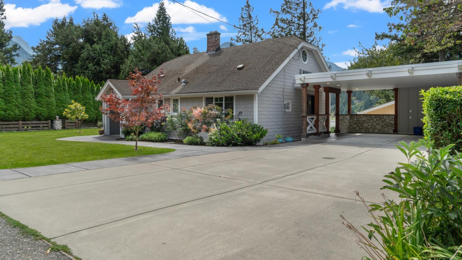 392 Water Avenue, Hope, BC, V0X 1L0