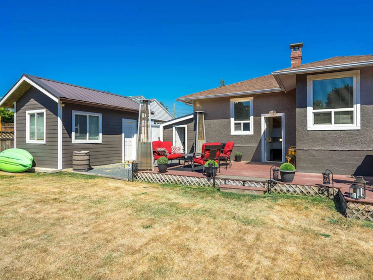 9631 Hazel Street, Chilliwack, BC, V2P 5N8