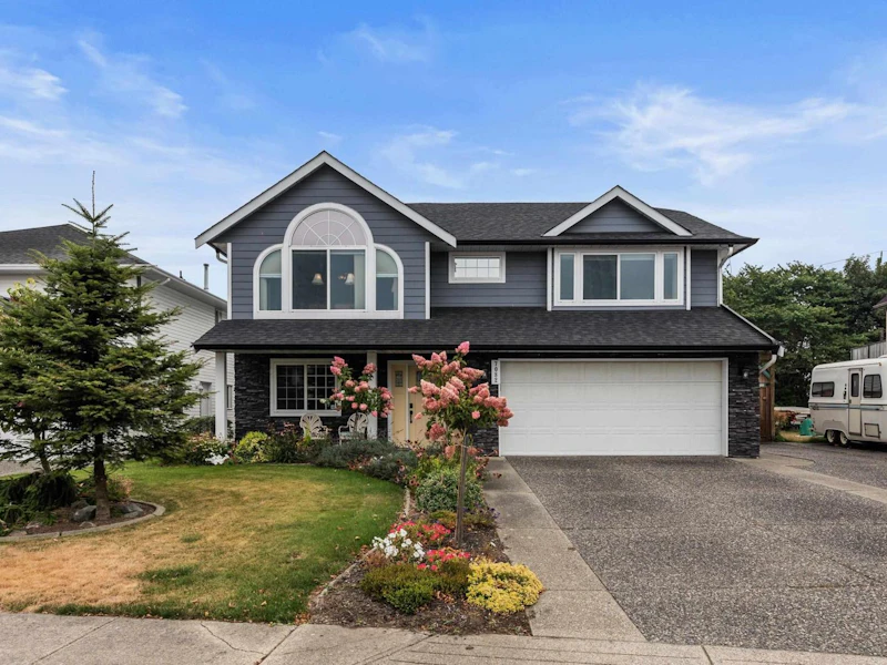 7082 Rochester Avenue, Chilliwack BC V2R 3V3