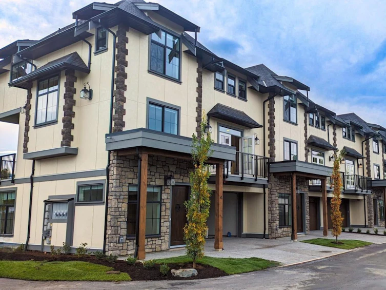 2-6590 Fern Street, Chilliwack, BC, V2R 2Z7