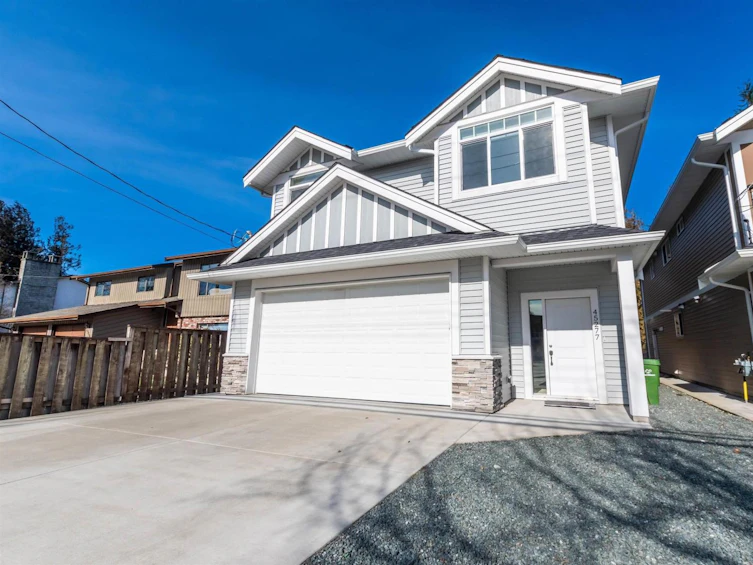 45277 SOUTH South Sumas Road, Chilliwack, BC, V2R 1R7