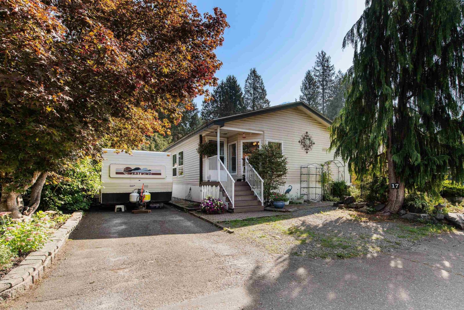 17-52324 Yale Road, Chilliwack, BC, V0X 1X1