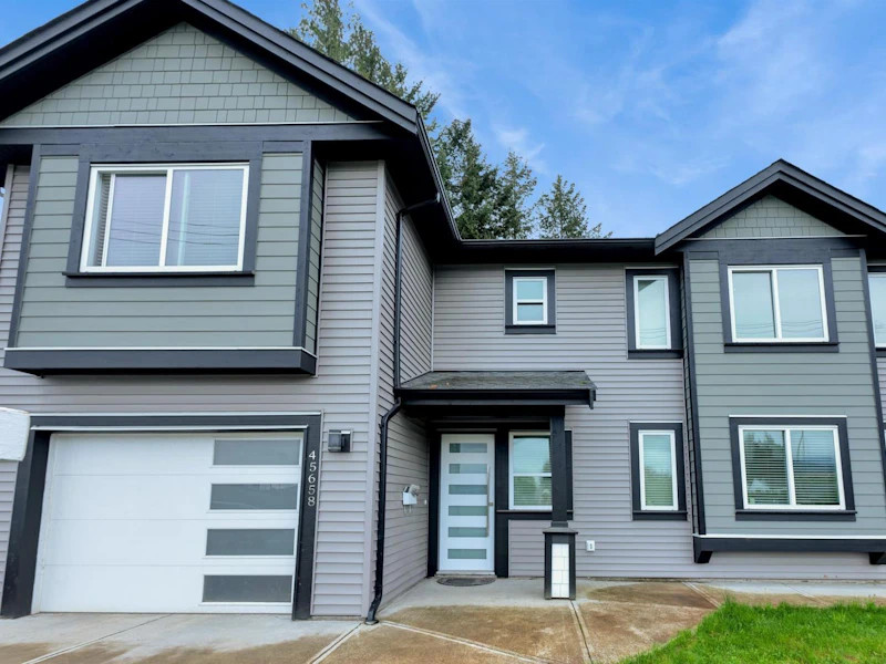 45658 Bernard Avenue, Chilliwack BC V2P 1H8