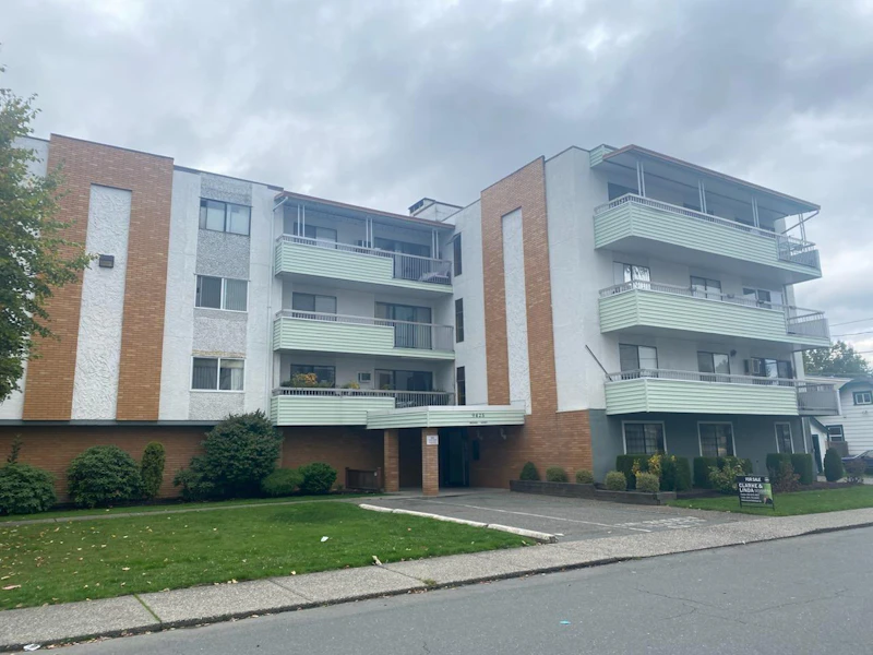 301 - 9425 Nowell Street, Chilliwack BC V2P 4X8