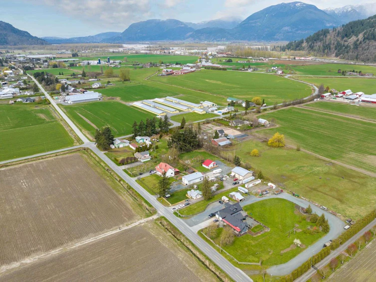 43275 Adams Road, Chilliwack, BC, V2R 4L1