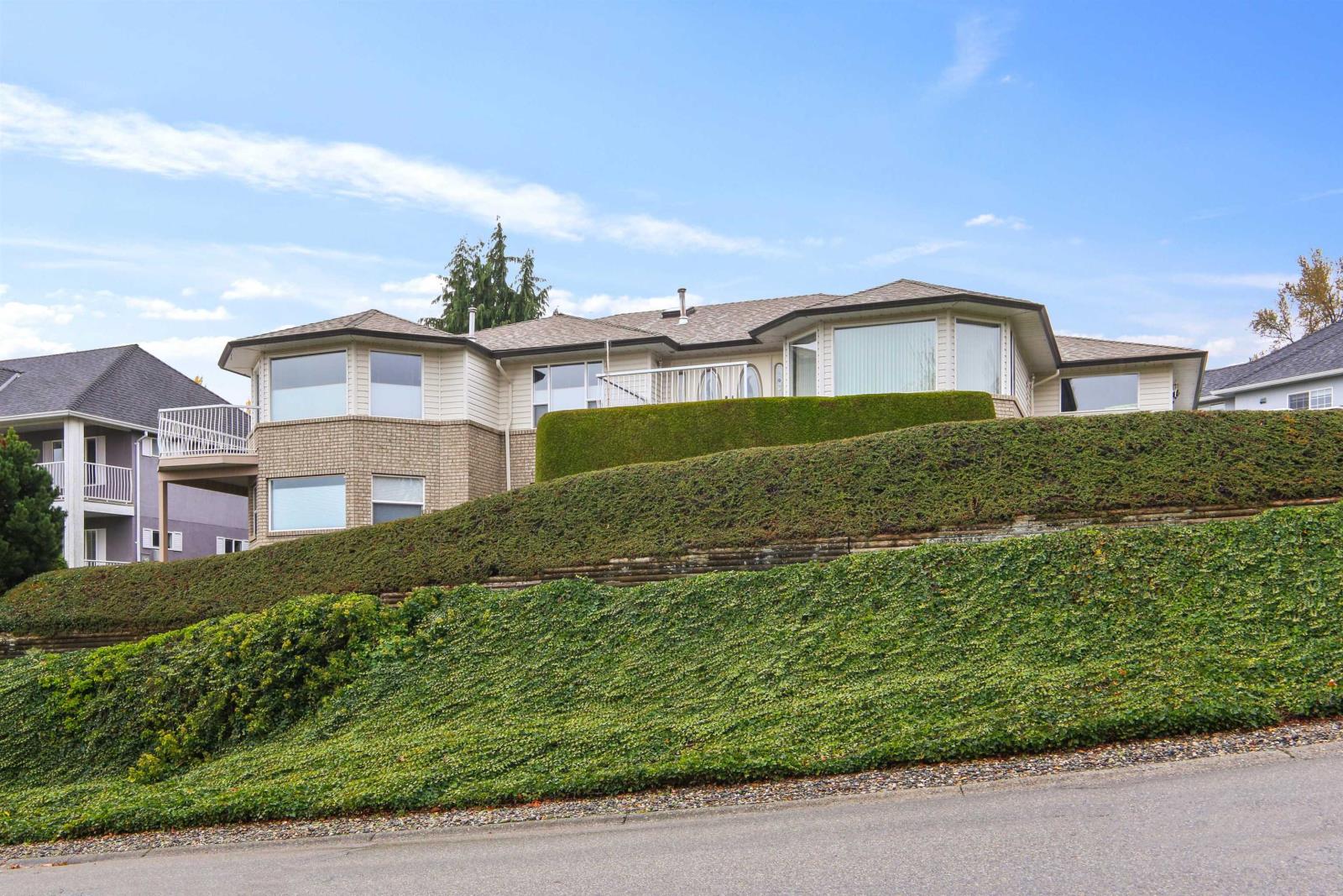 8672 Sunrise Drive, Chilliwack, BC, V2R 3J1