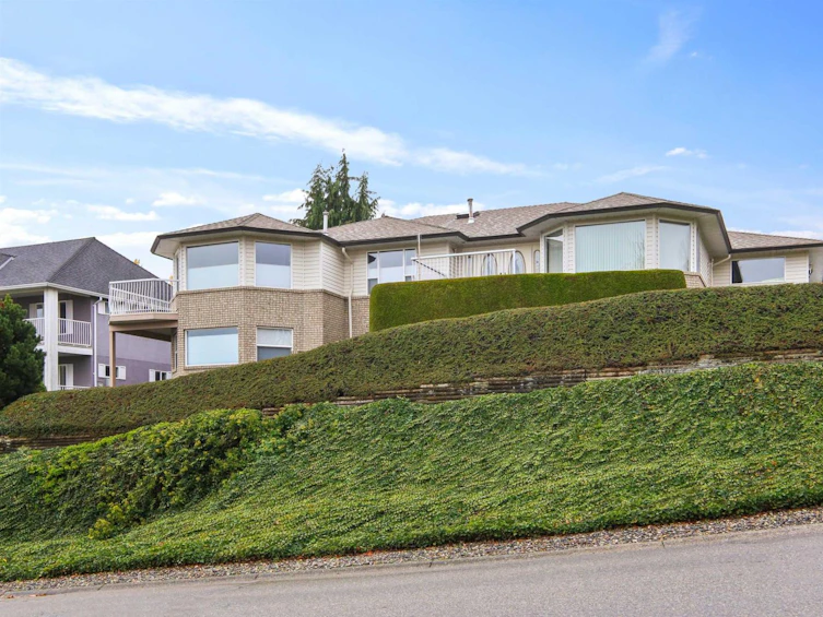 8672 Sunrise Drive, Chilliwack, BC, V2R 3J1