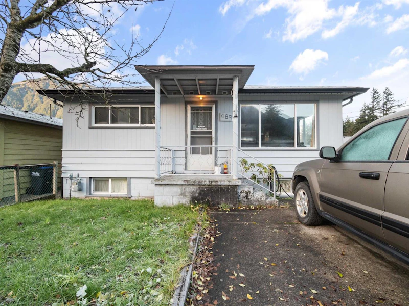 489 Queen Street, Hope BC V0X 1L0