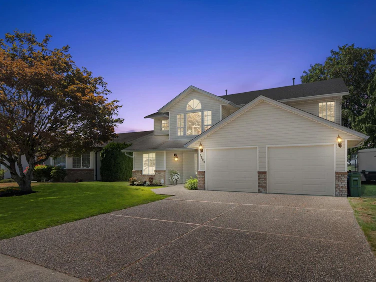 6992 Coach Lamp Drive, Chilliwack, BC, V2R 2Y7